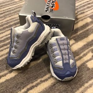 NIB periwinkle SZ 3 baby Skechers